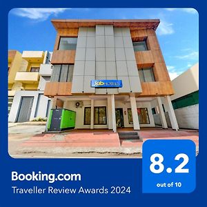 Fabexpress Pas Residency - Nr Marina Beach